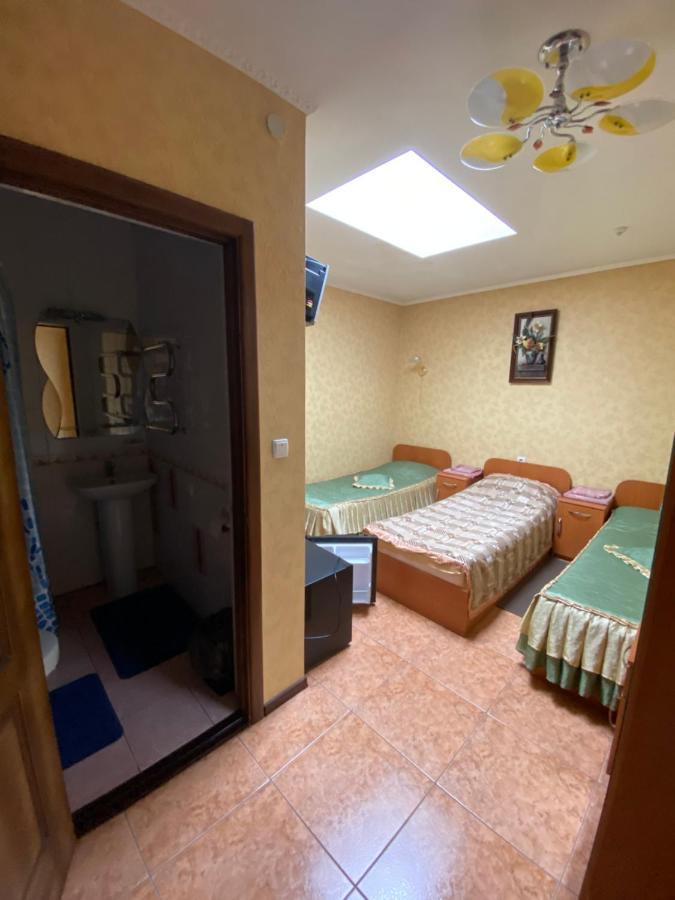 Золотий Лев Hotell Zvenyhorodka Eksteriør bilde