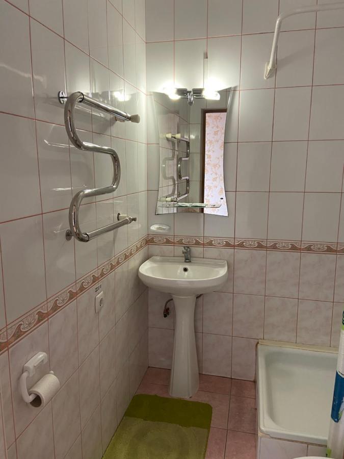 Золотий Лев Hotell Zvenyhorodka Eksteriør bilde